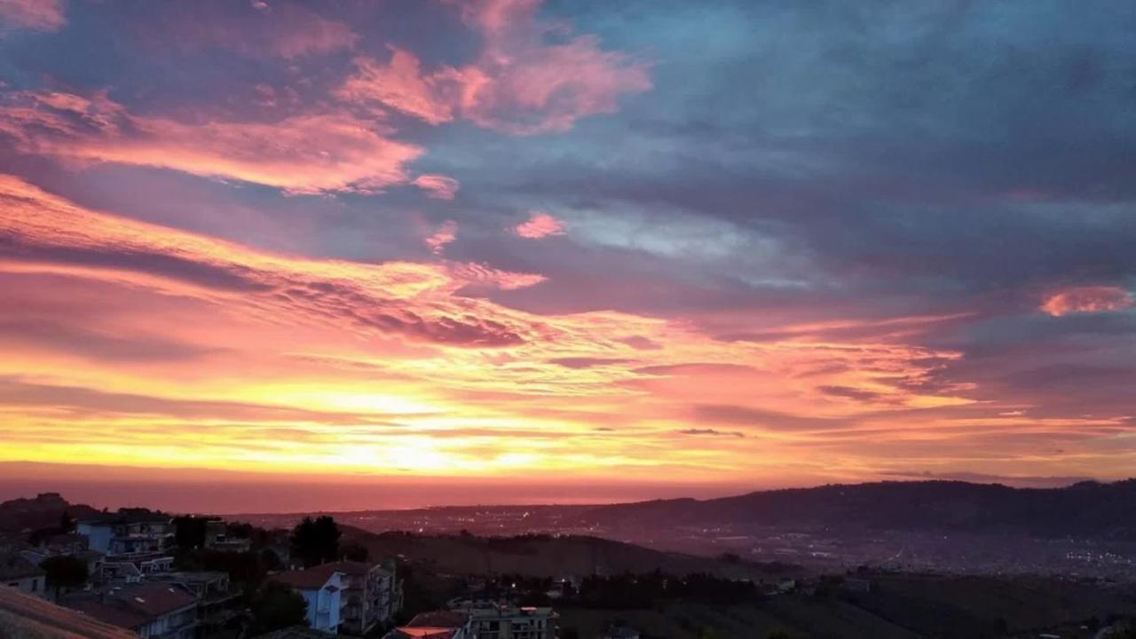 B&B Palazzo Mestichelli Boutique Palace Monteprandone Dış mekan fotoğraf