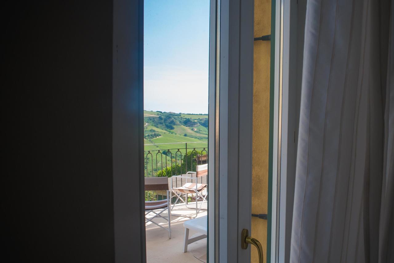 B&B Palazzo Mestichelli Boutique Palace Monteprandone Dış mekan fotoğraf